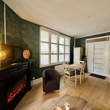 Le Besson, 2 Pieces Au Coeur De La