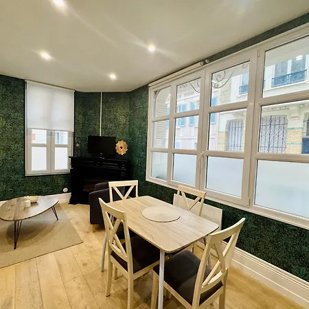 Le Besson, 2 Pieces Au Coeur De La Apartment